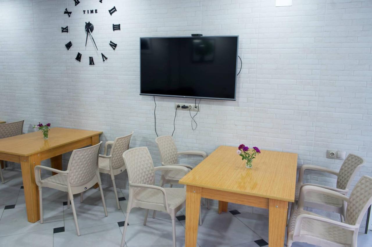 Nira Hotel โกนิโอ ภายนอก รูปภาพ